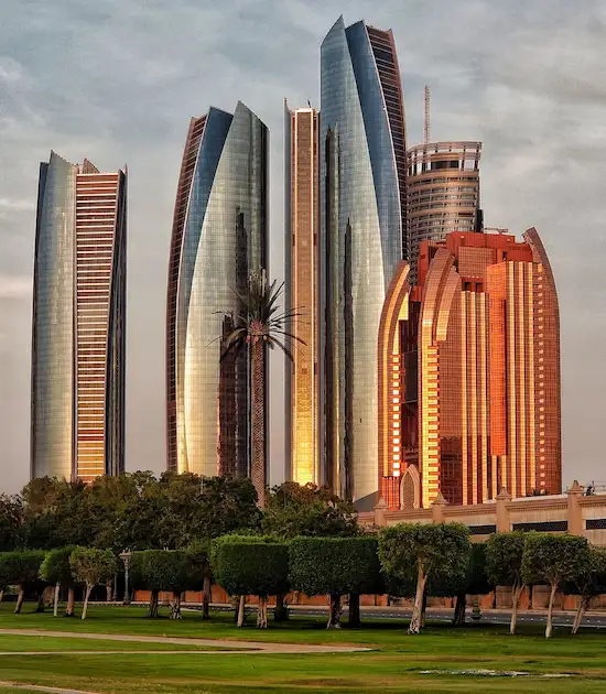 Explore Dubai with DesertPlus Tourism: